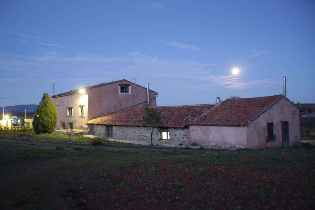 La Casa De La Estacion Hotel Sarrión Kültér fotó